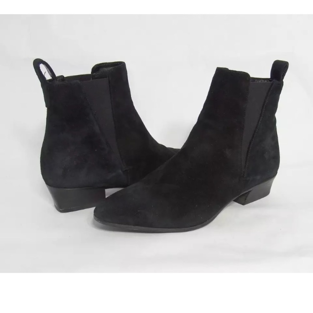 Aquatalia Fausta size 7